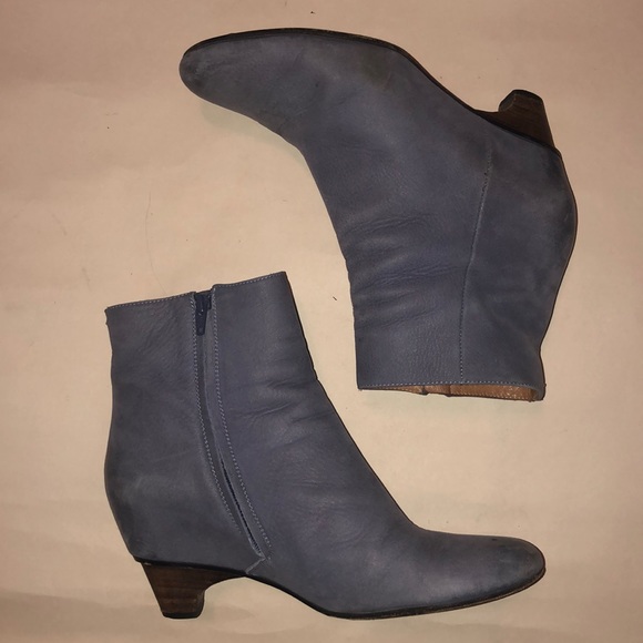 Maison Margiela Blue Line 22 Kitten Heel Boots - Picture 3 of 4